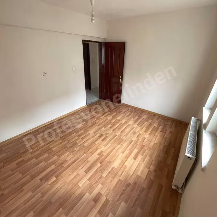 Etimesgut Merkezede Giriş Katı 3+1