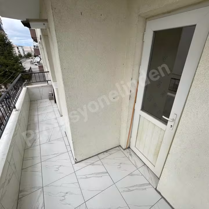 Etimesgut Merkezede Giriş Katı 3+1