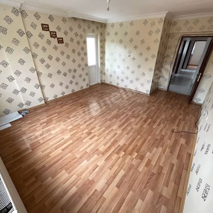 Etimesgut Merkezede Giriş Katı 3+1